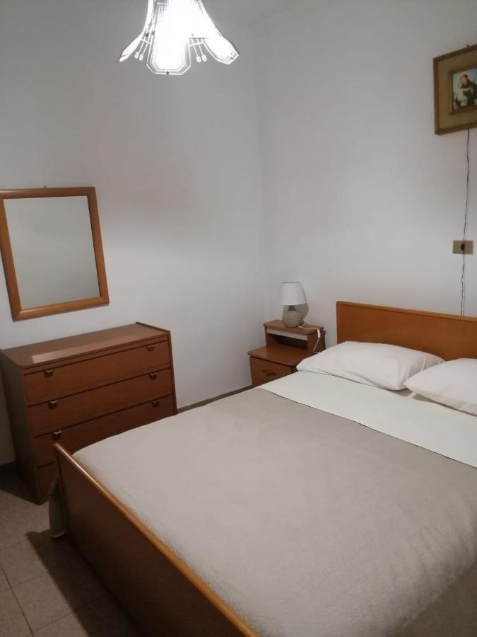 Hotel I Trecento Padula Esterno foto